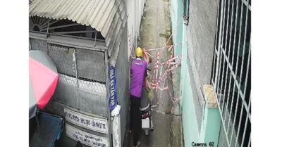 Xôn xao clip người đàn ông ở TP. HCM tự tháo dây trong khu phong tỏa có 4 F0 để đi lại