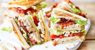 Cách làm bánh mì sandwich kẹp trứng cho bữa sáng ngon và tiện lợi