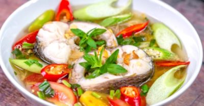 Cách nấu canh chua dọc mùng thanh mát cho ngày hè oi nóng