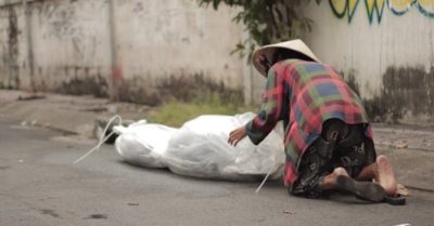 Covid-19: Sau 4 ngày, tỷ lệ ca tử vong ở VN tăng 0,2%; Bác sĩ và con gái mới sinh qua đời trong vài ngày