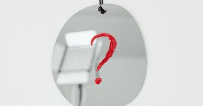 Câu đố: Cái gì càng thêm càng thiếu?