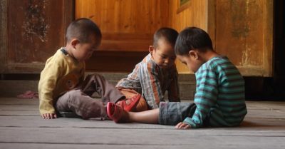 Trung Quốc thưởng tiền để người dân sinh con thứ 3