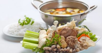 Bật mí cách nấu lẩu nấm đơn giản mà ngon không kém ngoài tiệm