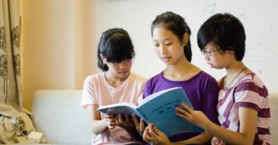 Học tiếng Trung: Mỗi ngày 10 từ vựng có trong sách Chuyển Pháp Luân – P215