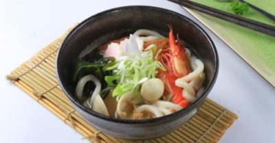 Cách nấu mì Udon cho bé thơm ngon, lạ miệng
