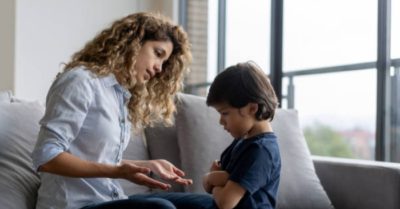 5 cách phạt con hiệu quả của cha mẹ thông thái
