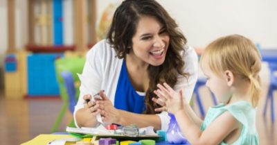 Níu giữ hôn nhân vì con cái: Nếu bạn không hạnh phúc thì làm sao con bạn hạnh phúc?