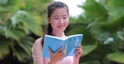 Học tiếng Trung: Mỗi ngày 10 từ vựng có trong sách Chuyển Pháp Luân – P205