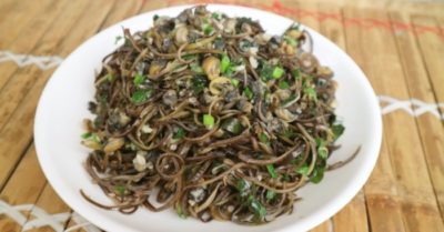 Cách nấu hoa chuối với ốc thơm ngon hương vị quê nhà