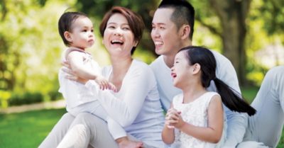 Nhà có nhiều con gái, phúc đức dày, bố thành đạt, mẹ sống lâu