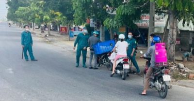 Tin nhanh 2/9: Cách chức chủ tịch phường thu 10.000 đồng/giấy đi đường; Điều tra bệnh viện có dấu hiệu ‘không cứu người’