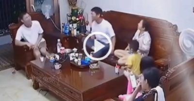 Video: Chồng giật bắn mình khi “nóc nhà” hóng hớt