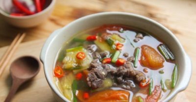 Cách nấu canh thịt bò với dứa bổ dưỡng cho bữa cơm gia đình