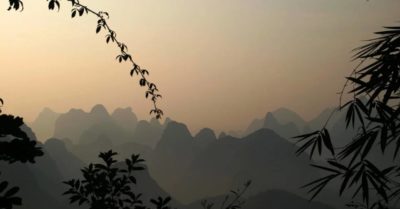 Học tiếng Trung: Mỗi ngày 10 từ vựng có trong sách Chuyển Pháp Luân – P239
