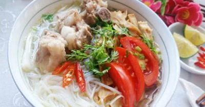 Hướng dẫn cách nấu bún sườn măng khô thơm ngon nóng hổi cho cả nhà