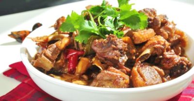 Cách nấu vịt om me thơm mềm, chua ngọt đậm đà hương vị