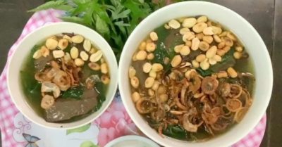 Cách nấu tiết lợn hầm ngải cứu thơm ngon, bổ dưỡng, lạ miệng