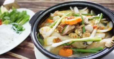 Cách nấu gà hấp hèm Hóc Môn hấp dẫn, lạ vị cho gia đình