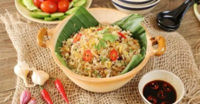 Bí quyết giúp chiên cơm giòn tơi, tách hạt không bết dính chuẩn như nhà hàng
