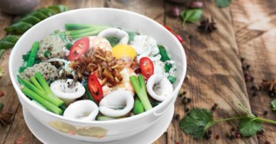 Cách nấu hủ tiếu mực thơm ngon, đủ chất cho bữa sáng
