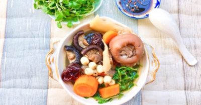 Cách nấu chân giò hầm hạt sen ngon bổ dưỡng, đơn giản tại nhà