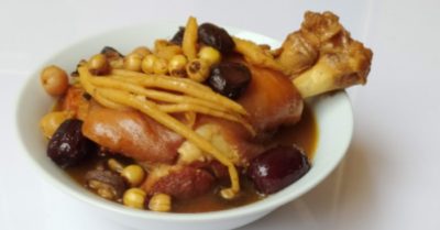 Cách nấu chân giò hầm thuốc bắc bổ dưỡng chỉ với 3 bước nhanh chóng, đơn giản