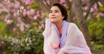 Người phụ nữ có khí chất dù nhan sắc hạn chế nhưng vẫn khiến ai ai cũng phải ngước nhìn