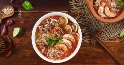 Cách nấu bún Thái hải sản chua cay, chuẩn vị Thái cho gia đình