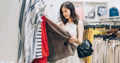 Đàn ông có thích phụ nữ mua sắm quần áo cho mình không?