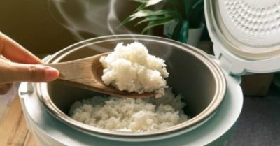 Một số bí quyết nấu cơm ngon, thơm dẻo, lâu thiu khi trời nắng nóng