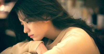 Đàn ông sợ vợ bỏ khi nghèo khó, còn đàn bà sợ chồng thay lòng khi giàu sang