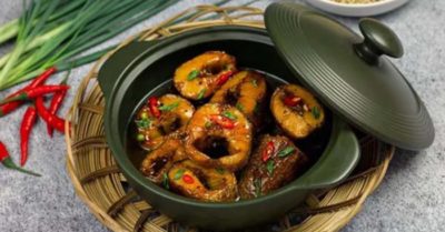 Cách nấu cá trê kho tiêu thơm ngon, không bị tanh chỉ với 2 bước đơn giản