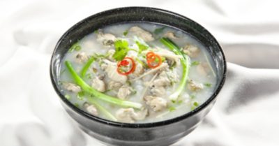 Cách nấu cháo hàu nấm rơm thơm ngon, bổ dưỡng, không bị tanh cho gia đình