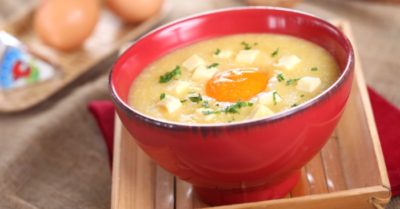 Cách nấu cháo phomai cho bé ăn dặm ngon, bổ dưỡng, giúp phát triển chiều cao tối đa