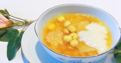 2 cách nấu chè hạt sen đậu xanh thơm ngon, ngọt bùi, thanh mát cho cả gia đình