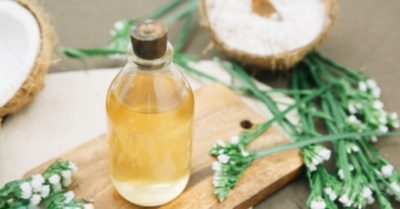 Cách nấu dầu dừa nguyên chất bằng nồi cơm điện nhanh chóng, sạch sẽ, đơn giản tại nhà
