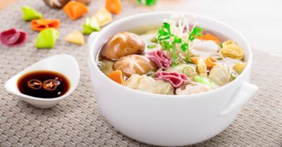Cách nấu hoành thánh chay thơm ngon, thanh đạm cho ngày Rằm