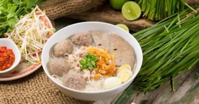 Cách nấu hủ tiếu bò viên ngon ngọt, hấp dẫn, chuẩn vị người Hoa