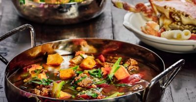 Cách nấu lẩu cua đồng hải sản thơm ngon, đậm đà, chuẩn vị nhà hàng