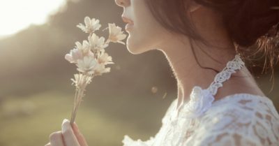 Phụ nữ càng tinh tế càng không khoe khoang 5 thứ này trước mặt người khác