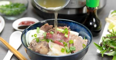 Cách nấu nước dùng bún bò chuẩn hương vị xứ Huế, đơn giản tại nhà