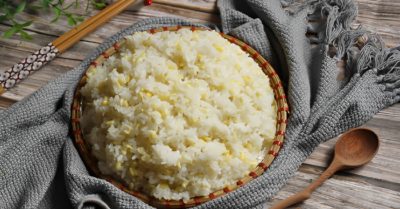 Cách nấu xôi đậu xanh nước cốt dừa dẻo mềm, thơm béo bằng nồi cơm điện
