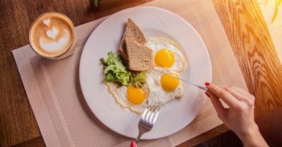 4 nhóm người không nên ăn trứng gà vì sẽ gây hại cho cơ thể
