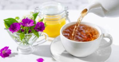 4 nguyên liệu dân dã phơi khô pha trà uống rất tốt cho sức khỏe và làn da trong những ngày Tết
