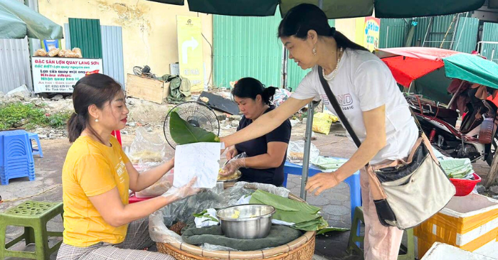 Xôi sáng ngày mưa – Hơi ấm giữa phố Chí Linh