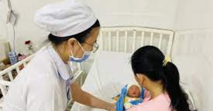 Sinh 2 con gái được hỗ trợ tiền mặ