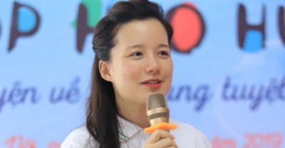 Khủng hoảng truyền thông tại Làng Háo Hức: Bài học đắt giá cho MC Minh Trang