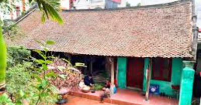 Nếp nhà xưa dần phai mờ giữa nhịp sống hiện đại