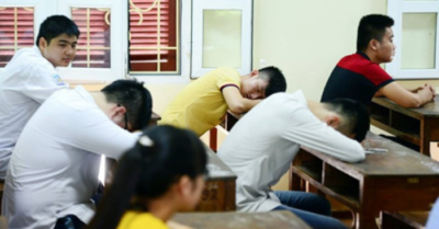 Trì hoãn trưởng thành ở người trẻ  học tiếp sau đại học.