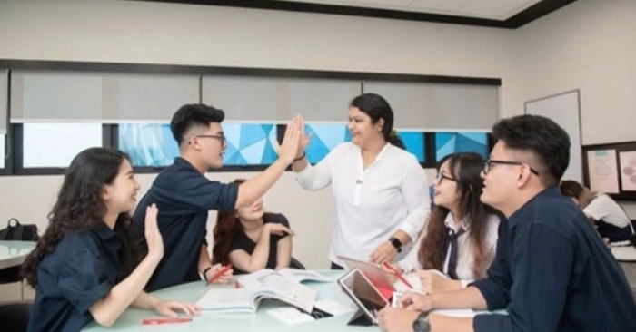 Du học tại chỗ: Giải pháp nhân văn